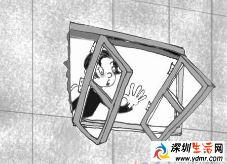 新房窗户因关门被震落 关门震落窗户