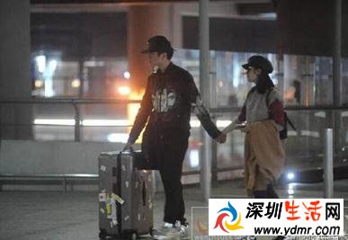 陈晓为什么要在机场醉酒痛哭 陈晓机场痛哭现场照片