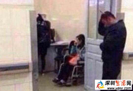 延安淡定哥 男子遭人一刀插进头顶淡定就医 一刀插进头顶致命吗