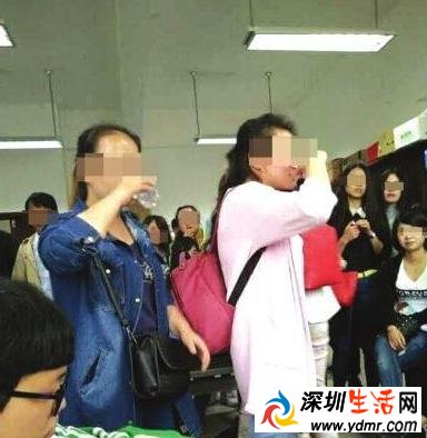 教师喝白酒定成绩 涉事教师已停职接受调查