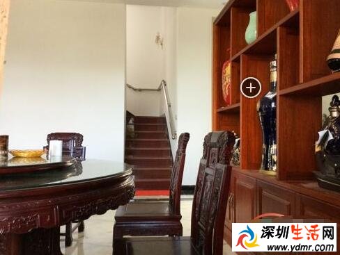 海南地产老板在家中宴请3名官员 酒后意外死亡