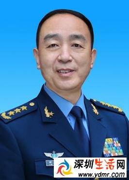 空军原政委田修思落马 妻子被驾着一起带走