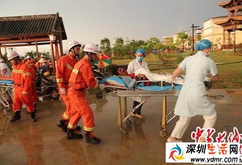 广西玉林一围墙倒塌致4死1伤 被强风刮倒