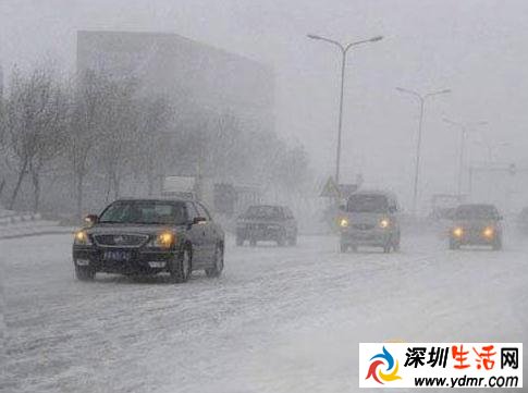 下雪天开车路滑怎么办?雪天开车打滑刹车吗