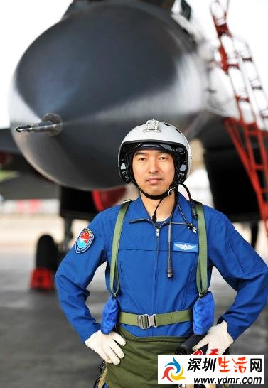 战斗机飞行员工资多少?空军战斗机飞行员工资大揭秘
