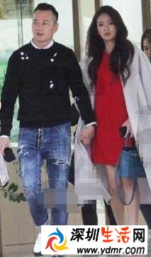 结婚第一天安以轩喝到宿醉 安以轩陈荣炼领证现场照曝光