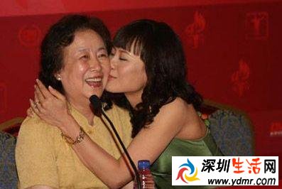 邬君梅是向梅的女儿吗?邬君梅为什么没有孩子