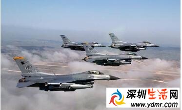 战斗机里面有空调吗?下雨天战斗机能不能飞?