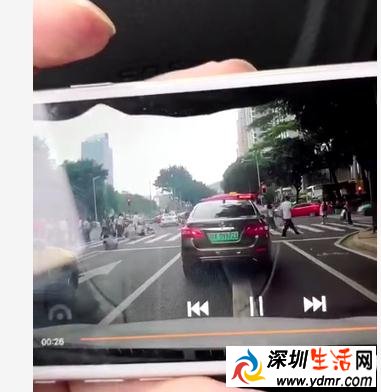 接报后,广州交警会同天河区公安分局、卫健等部门迅速派员赶赴现场处置,目前受伤人员已送往医院救治,肇事司机丁某(女,45岁)已经被警方控制,事故原因正在进一步调查中。